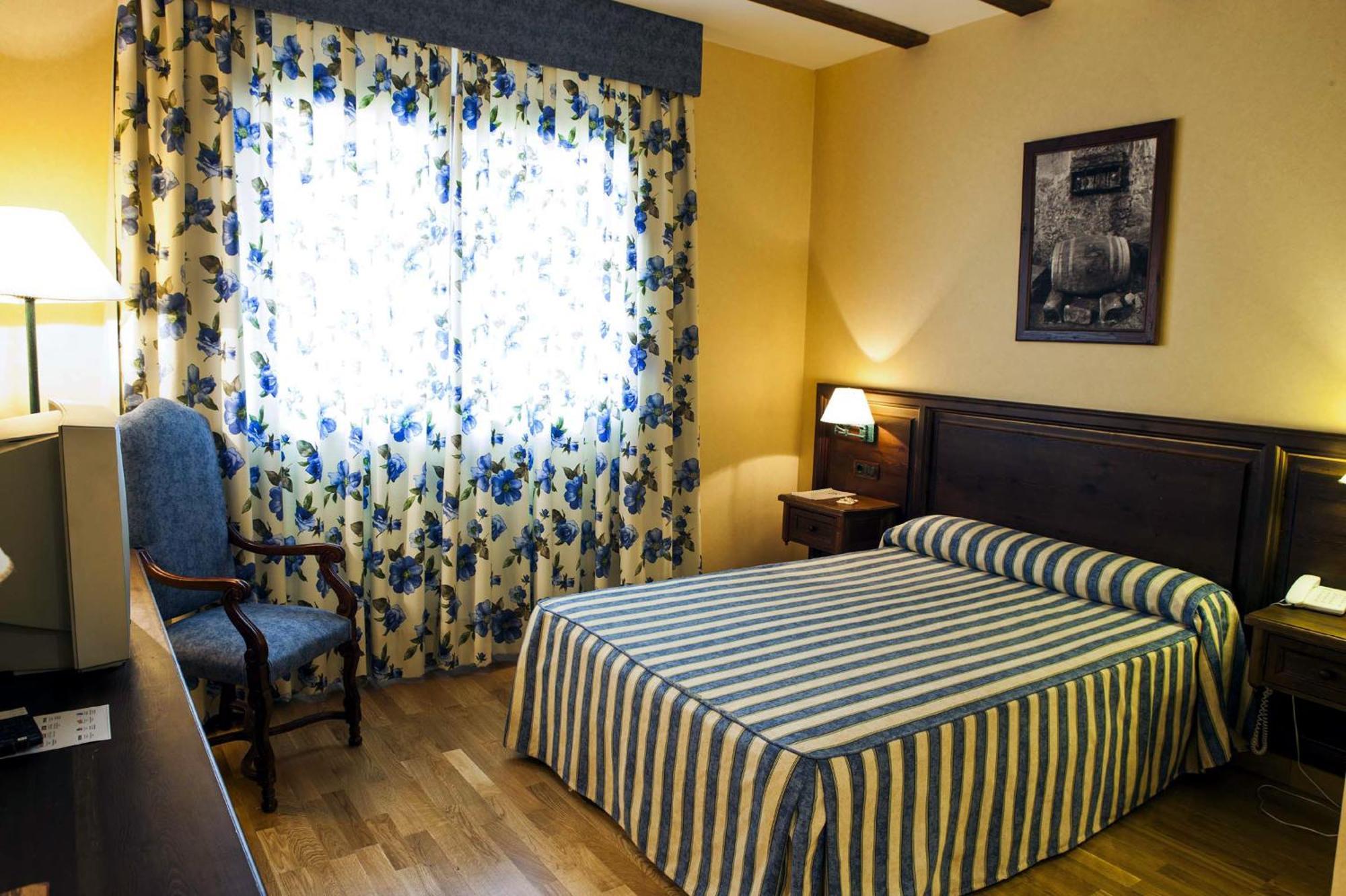 Hotel Spa Tudanca Aranda Fuentespina Habitación foto
